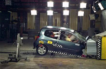 En af Renaults egne crash tests af den nye Twingo.