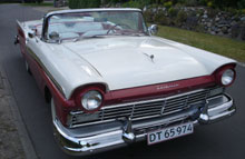 Med lidt omtanke kan det sagtens lade sig gøre at importere en USA-klassiker som denne Ford fra 1957 