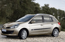 Renault Clio i benzinudgaven kan leases billigt. Det skaffer unge kunder.