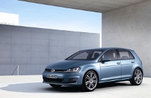 Golf VII introduceres hos de danske Volkswagen-forhandlere d. 17. og 18. november 2012. Priserne forventes klar medio oktober.