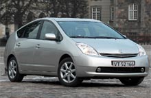 Toyota Prius er nok en gang blevet hædret for sin enestående hybridteknologi og er netop blevet tildelt titlen International Engine of the Year 2004.