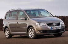 Verdenspremiere på fornyet Touran på Paris Motor Show.