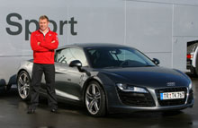 Tom Kristensen med sin nye gadebil - Audi R8.