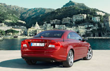 Volvo C70 er af analyseinstituttet  J.D. Power and Associates blevet tildelt titlen Top Compact Sporty Car