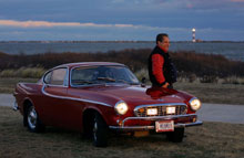 Irv Gordon og hans hysterisk veholdte Volvo P1800 med 4,5 mio. km p&aring; t&aelig;lleren.