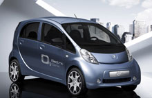 Peugeot iOn bliver den første af elbil-trillingerne iOn, iMiev og C-Zero på det danske marked.