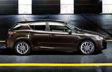 Lexus CT 200h skal imødekomme den voksende kundegruppe, der forventer høj kvalitet og lavere forbrug. 