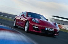 Den nye Porsche Panamera GTS er klar til levering fra februar 2012 og kan allerede nu bestilles til priser fra kr. 2.499.420,- inkl. moms og afgifter.