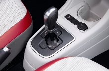 up! blev introduceret på det danske marked i marts måned, og allerede nu har Volkswagen-forhandlerne solgt mere end 4.300 eksemplarer af Volkswagens nye mikro-bil.