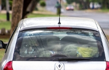 Sydafrikansk politi gloede noget, da de stoppede en Renault Clio med 19 børn.