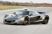 Se accelerationstesten af John Hennessey's Venom GT i videoen nederst i denne nyhed.