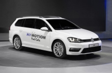 Volkswagen præsenterer Golf Variant HyMotion, der demonstrerer, hvordan brændselscelleteknologi kan integreres i en masseproduceret bil uden kompromisser.