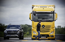  Systemet introduceres per medio marts som standard i Actros og Antos, som udgjorde to tredjedele af salget hos Mercedes-Benz lastbiler sidste år.