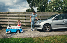 Det kan godt betale sig at bruge et par timer på at gøre bilen klar til foråret. En velholdt bil holder nemlig længere, og holder samtidig værdien bedre.