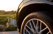 Michelin Pilot Sport 4 SUV bliver lanceret i 53 størrelser fra 17” til 23”. Dækket kan allerede nu bestilles hos dækcentre og værksteder i Danmark.