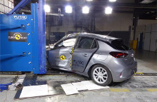 Præcis som med søsterbilen Peugeot 208 bliver det 'kun' til fire Euro NCAP-stjerner til den nye Opel Corsa. Igen er årsagen, at nødbremsen ikke er god nok.