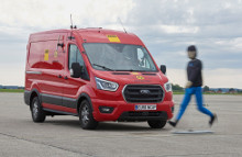 Flere af testens varebiler havde ikke en automatisk nødbremse, der var i stand til at genkende og bremse for bløde trafikanter. (Foto: Euro NCAP/FDM).