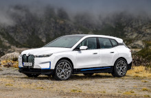 De første detaljer om BMW iX blev offentliggjort i november. Nu går modellen ind i den sidste testfase, før serieproduktionen starter i sensommeren.