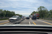 Der venter endnu en sommer med tæt trafik. Dertil kommer de mange vejarbejder. Med lidt planlægning kan man minimere risikoen for kø.