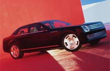 Officielt har Ford kun eksperimenteret med den store V10-motor i denne lidt kedelige sedan-model. Vi så den gerne skruet ned i den kommende Ford Mustang.